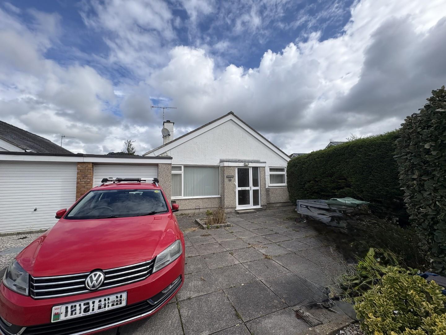 Maes Gerddi, Porthmadog